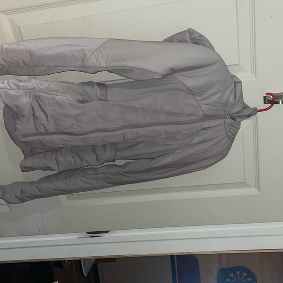 Lululemon down for it all jacket size 0 - Picture 1 of 2